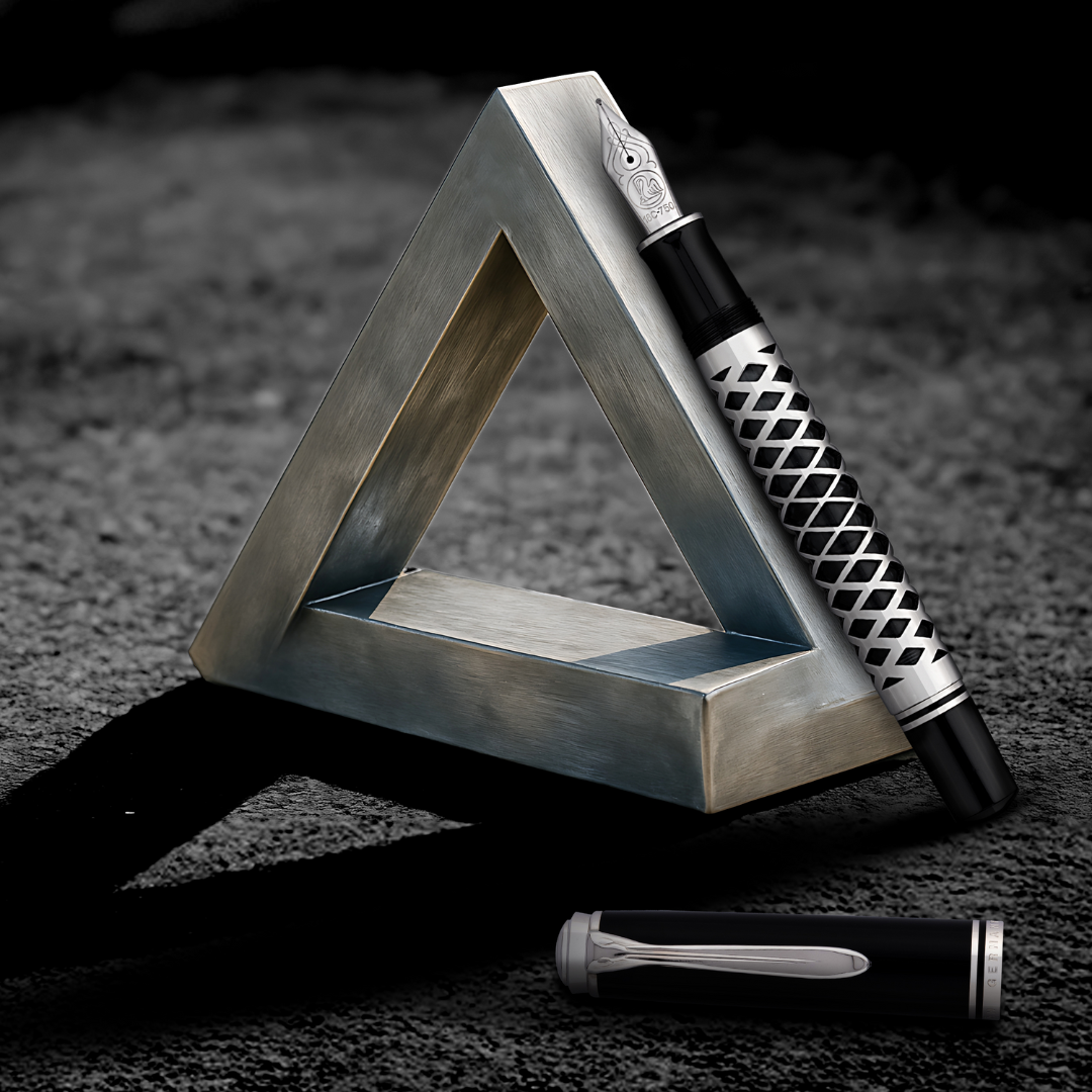 Pelikan Souverän® M805 Metal Sleeve Fountain Pen - Image 2